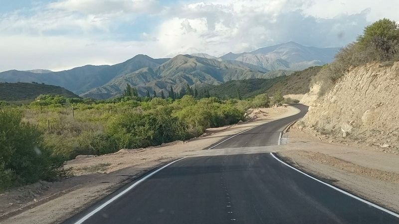 Pavimentación a Potrero en su tramo final y se avanzará con un plan de asfaltado