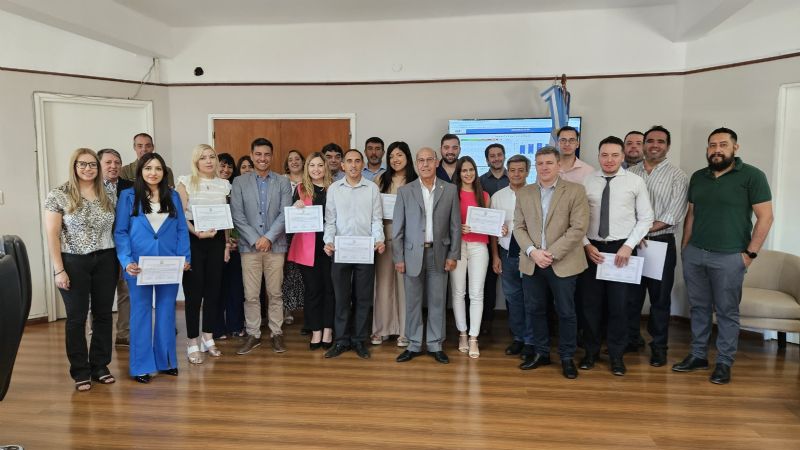 Concluyó curso de posgrado sobre Programación con Python destinado a contadores