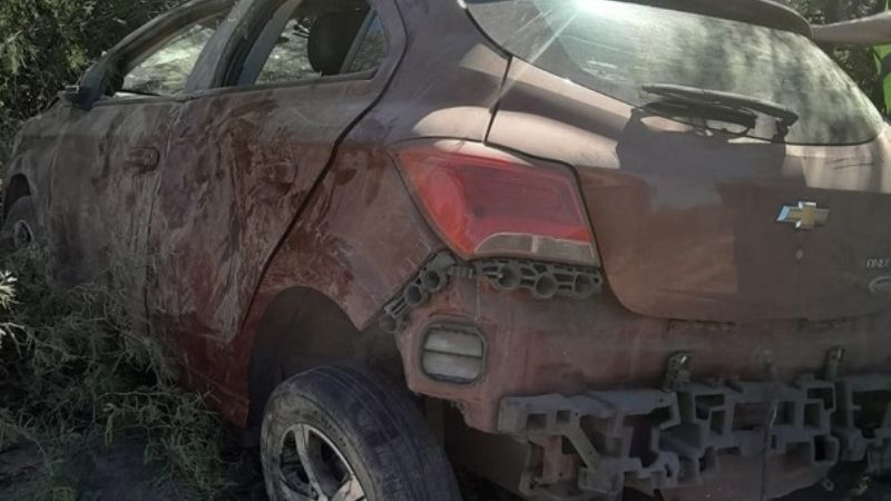 Violento vuelco de un auto en Recreo