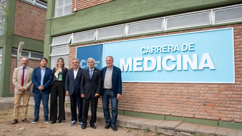 La carrera de Medicina arranca en 2025 con aprobación oficial de CONEAU