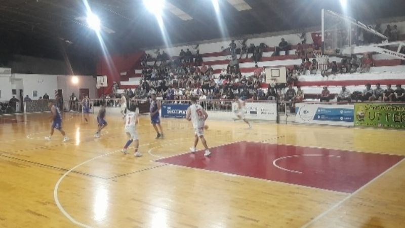 Red Star superó a Juventud en el inicio de la semi