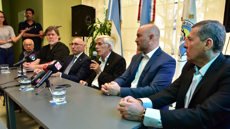 Lanzamiento oficial de la carrera de Medicina