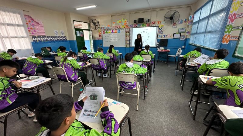 83 estudiantes del SEM rinden el Examen Internacional Cambridge
