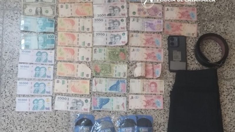 Adolescente llevaba una mochila con más de $120.000