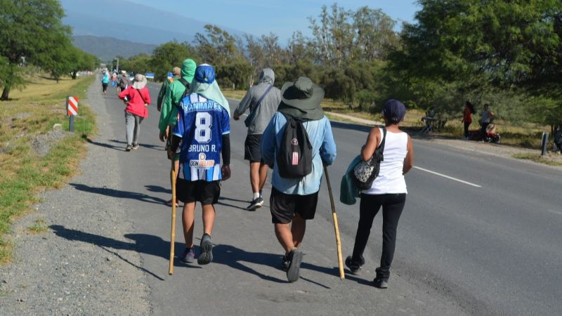 Por desplazamiento de peregrinos, transitar con precaución en rutas nacionales