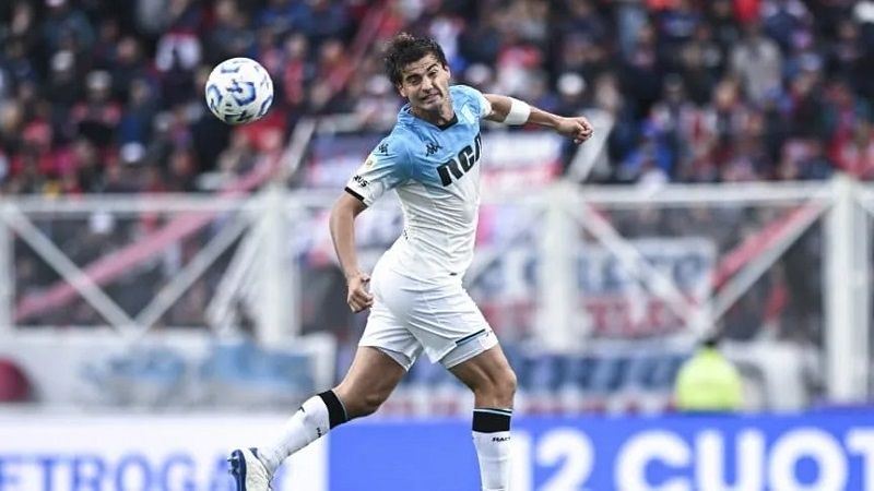 Racing compró a Santiago Sosa