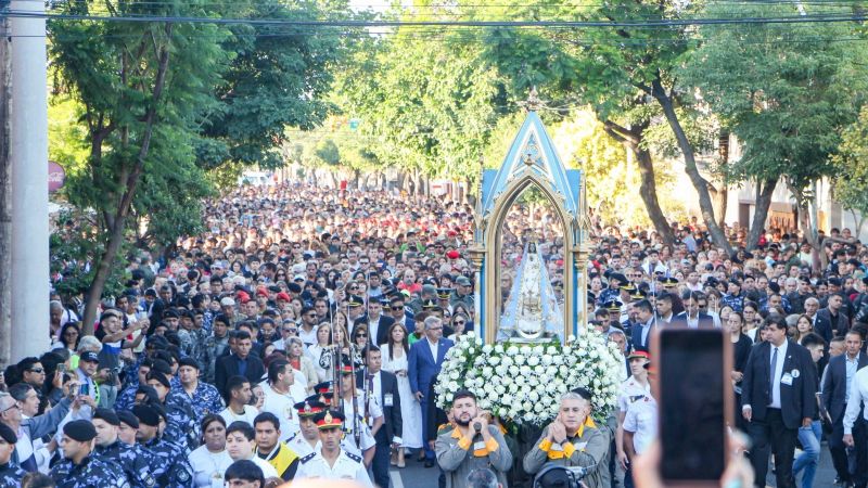 Conmovedora y multitudinaria procesión de la Virgen del Valle