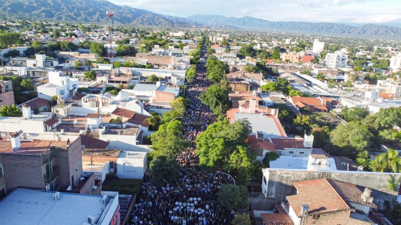 Conmovedora y multitudinaria procesión de la Virgen del Valle