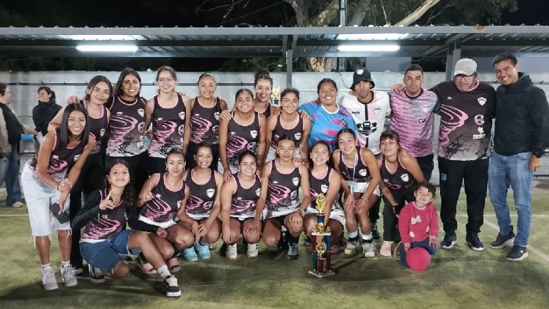 Poli 250 "A" y Muni Hockey, campeones del Clausura