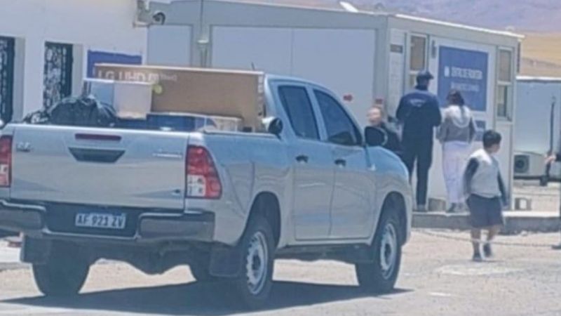 Detuvieron a una camioneta oficial de La Rioja que llevaba electrodomésticos