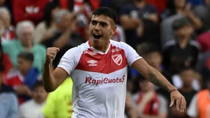 Argentinos se “copa”, San Lorenzo se hunde