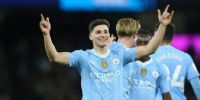 JULIÁN ÁLVAEZ cumplió 24 años y los festejó con dos goles para el Manchester City, frente al Burnley.