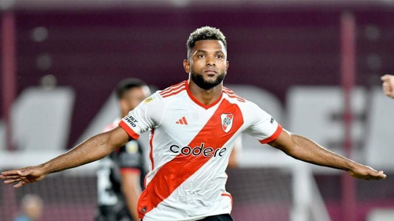 River festejó una trabajosa victoria ante Barracas