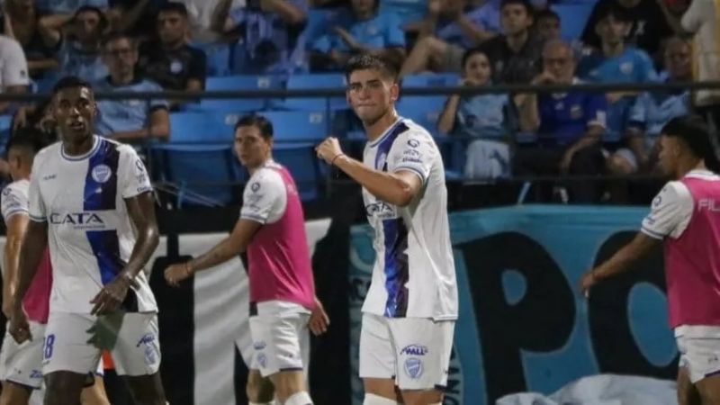 Godoy Cruz no afloja y Belgrano no arranca