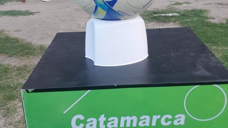 Sarmiento ascendió, como la “Mama Antula”