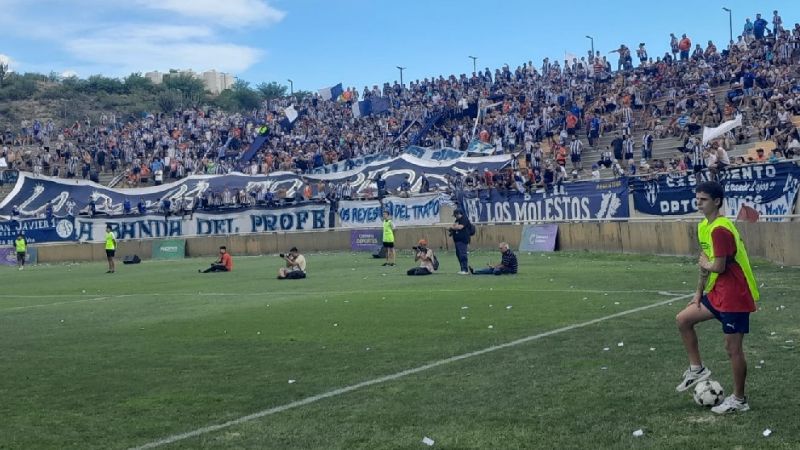 Sarmiento ascendió, como la “Mama Antula”