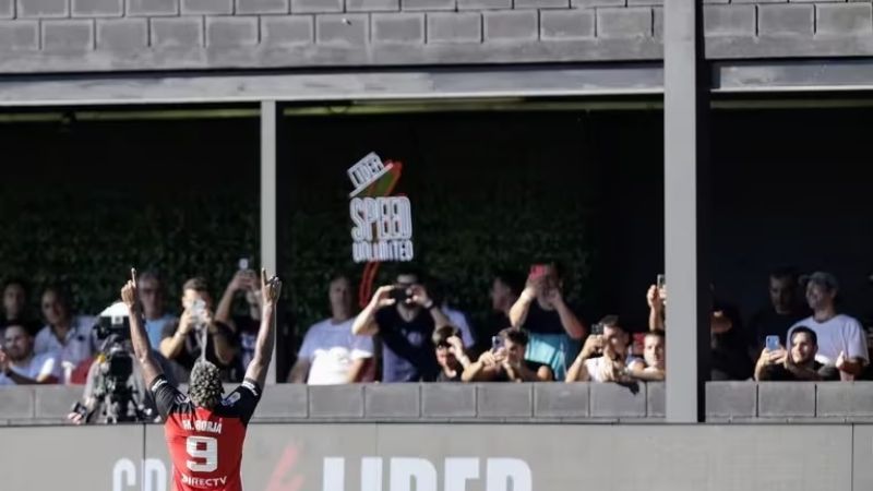 River lo “mató con la chapa” a Riestra: 3 a 0