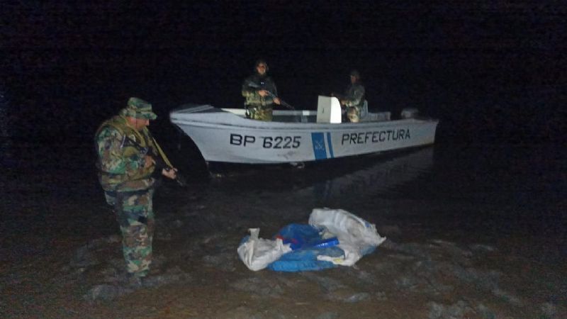 Secuestran más de 65 kilos de marihuana en las costas del Río Paraguay