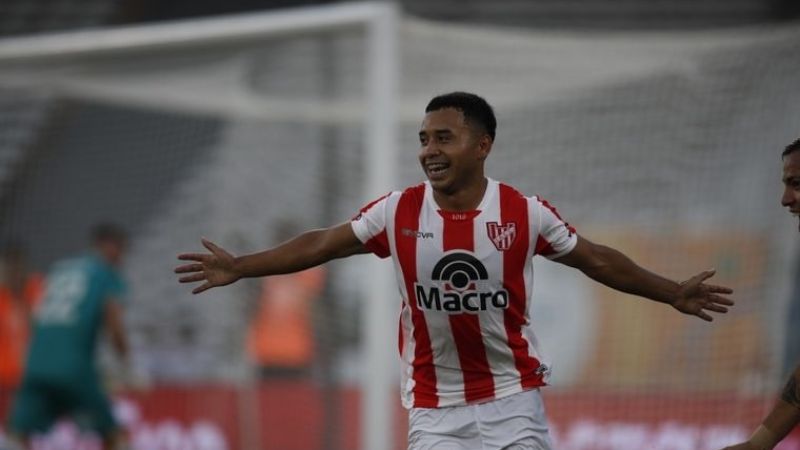 Instituto y Talleres a mano: 2 a 2