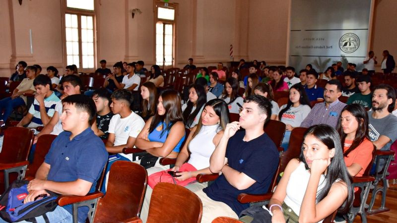 Más de 200 alumnos y alumnas ingresan a la Facultad de Ciencias Agrarias de UNCA