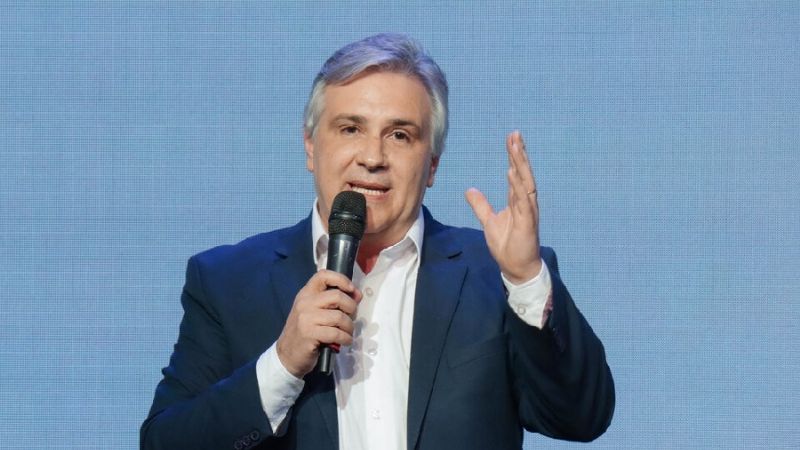 Llaryora pidió las disculpas de Milei