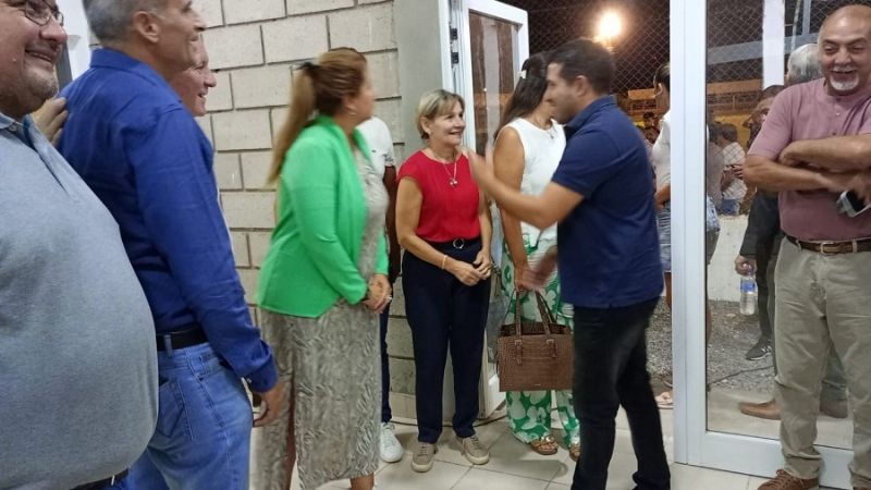 Entusiasta presentación de Nieva en Las Chacras