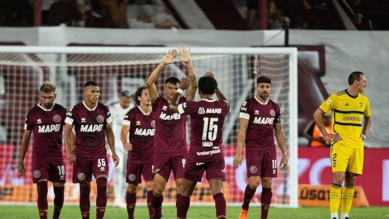 Lanús le ganó 2-1 a Boca y es escolta