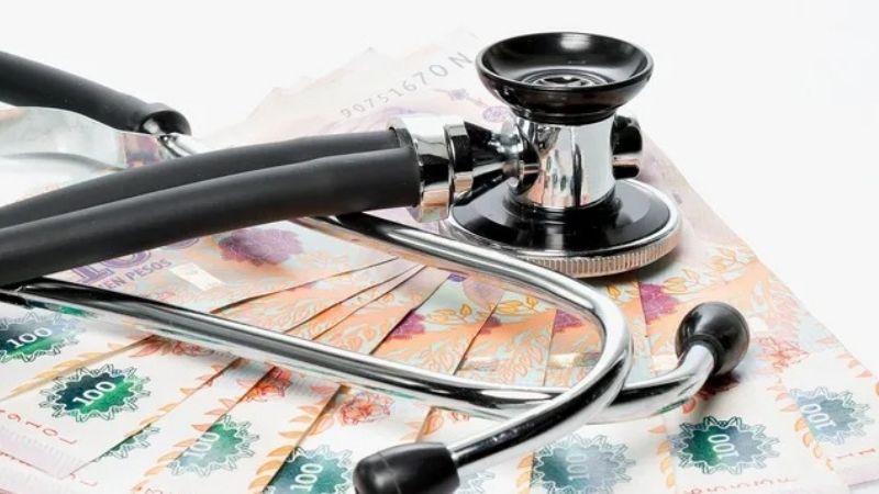 Golpe a los gremios: el Gobierno desregula las obras sociales sindicales