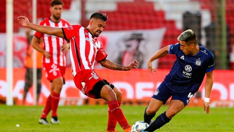 Barracas venció a Talleres y se puso arriba