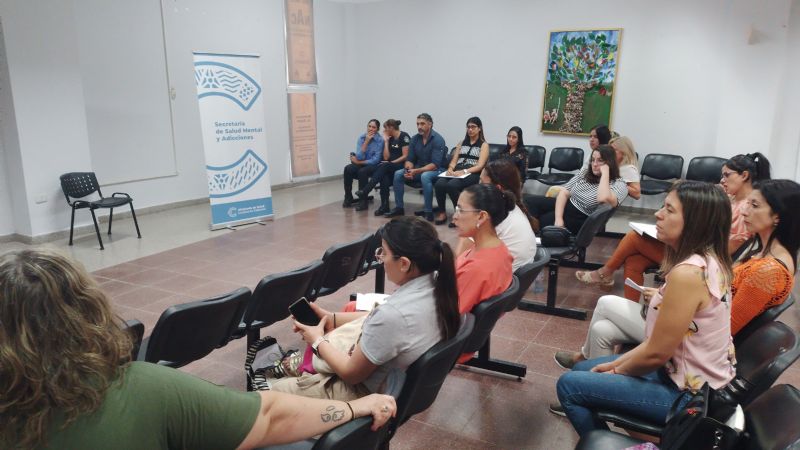 Salud coordina estrategias para promover el bienestar de adolescentes en el UPD  