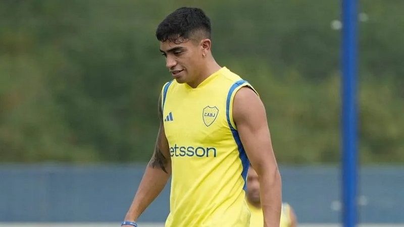 Langoni entrenó aparte, pero llegaría