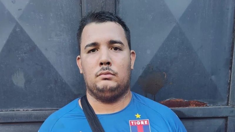 Ahí lo tenés al pelotudo…