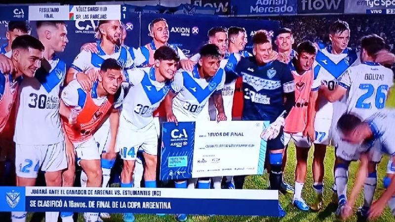 Sp. Las Parejas le dio trabajo a Vélez: 2 a 1