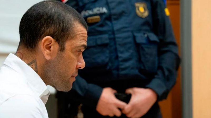 Dani Alves, condenado a 4 años y 6 meses de prisión