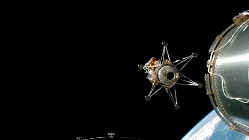 Histórico momento: la primera misión espacial privada llegó a la luna