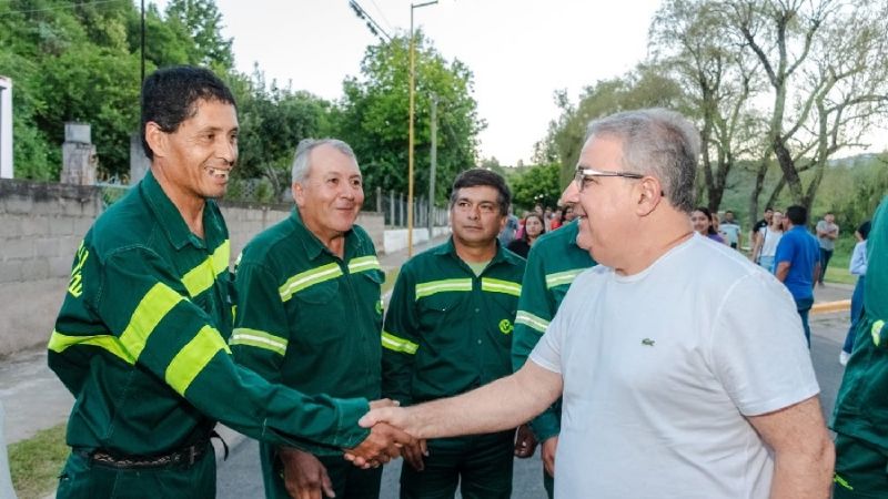 Raúl anunció la construcción de una hostería en Balcozna