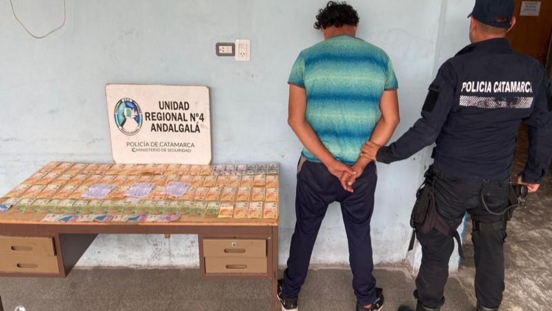 Recuperaron pesos y dólares robados