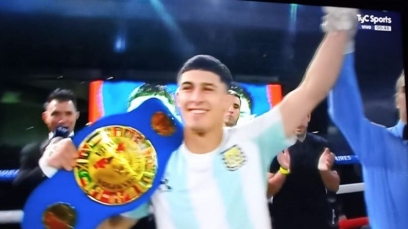 Josué Agüero KO 1 y retuvo su título