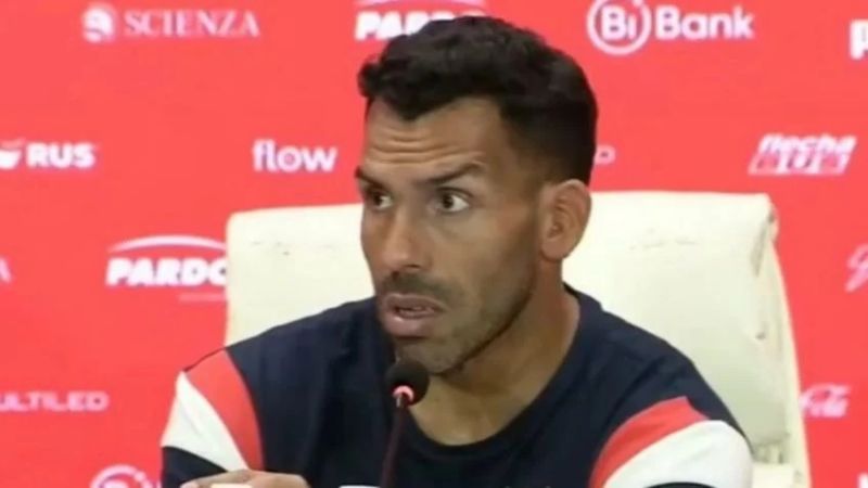 Cruce de Tevez con periodista partidario