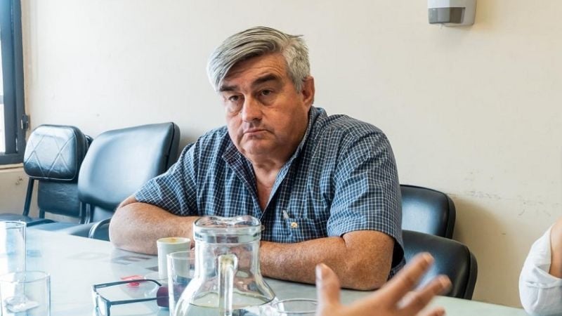 Acuña instó a “exigir una distribución justa de recursos”