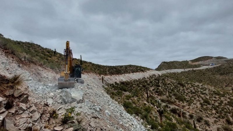 Gobierno garantiza culminación de obras de rutas y puentes