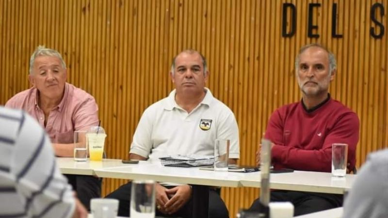 La Unión Andina y presidentes de sus clubes con la UAR