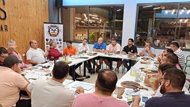 La Unión Andina y presidentes de sus clubes con la UAR