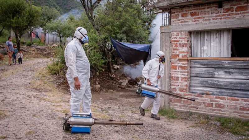 Realizan fumigaciones para mitigar la propagación del Dengue en Fray 