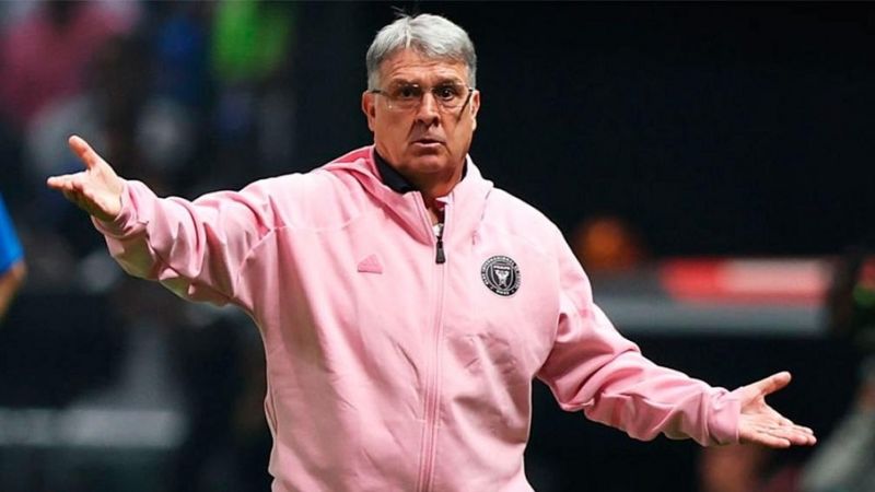 Martino pidió disculpas por la ausencia de Messi