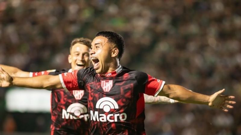 Con una “pueblada”, Instituto llegó a la cima