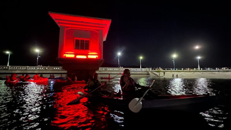 Este jueves se podrá vivir la Travesía de Carnaval a bordo de un kayak