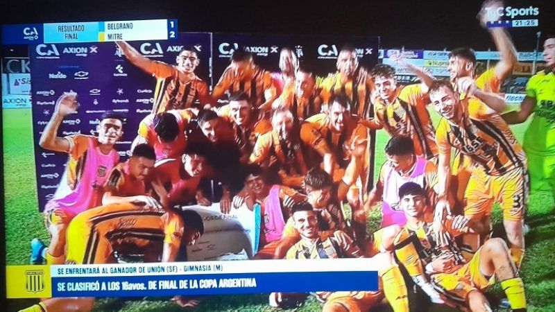 Mitre eliminó a Belgrano y Riestra, con “ayudín”, a Comunicaciones