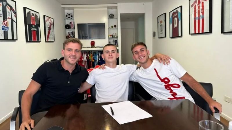 Fin de la novela; Santiago López hasta 2026