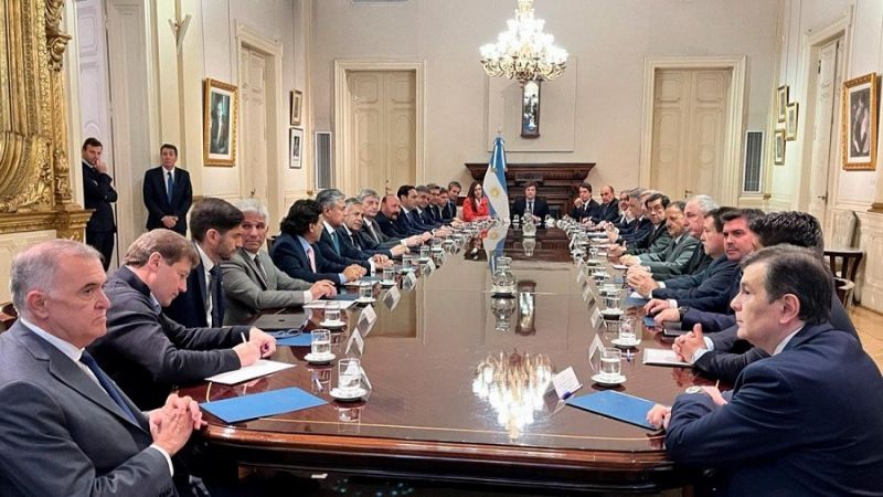 La Casa Rosada convocará a todos los gobernadores juntos el viernes